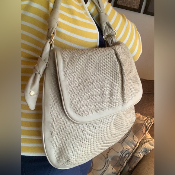 Authentic TORY BURCH Woven leather Flap shoulder bag - Picture 4 of 16